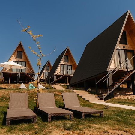 Rontau Cavo Village- Cabins Rental Baile 1 Mai מראה חיצוני תמונה
