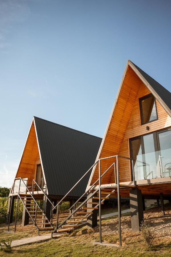 Rontau Cavo Village- Cabins Rental Baile 1 Mai מראה חיצוני תמונה