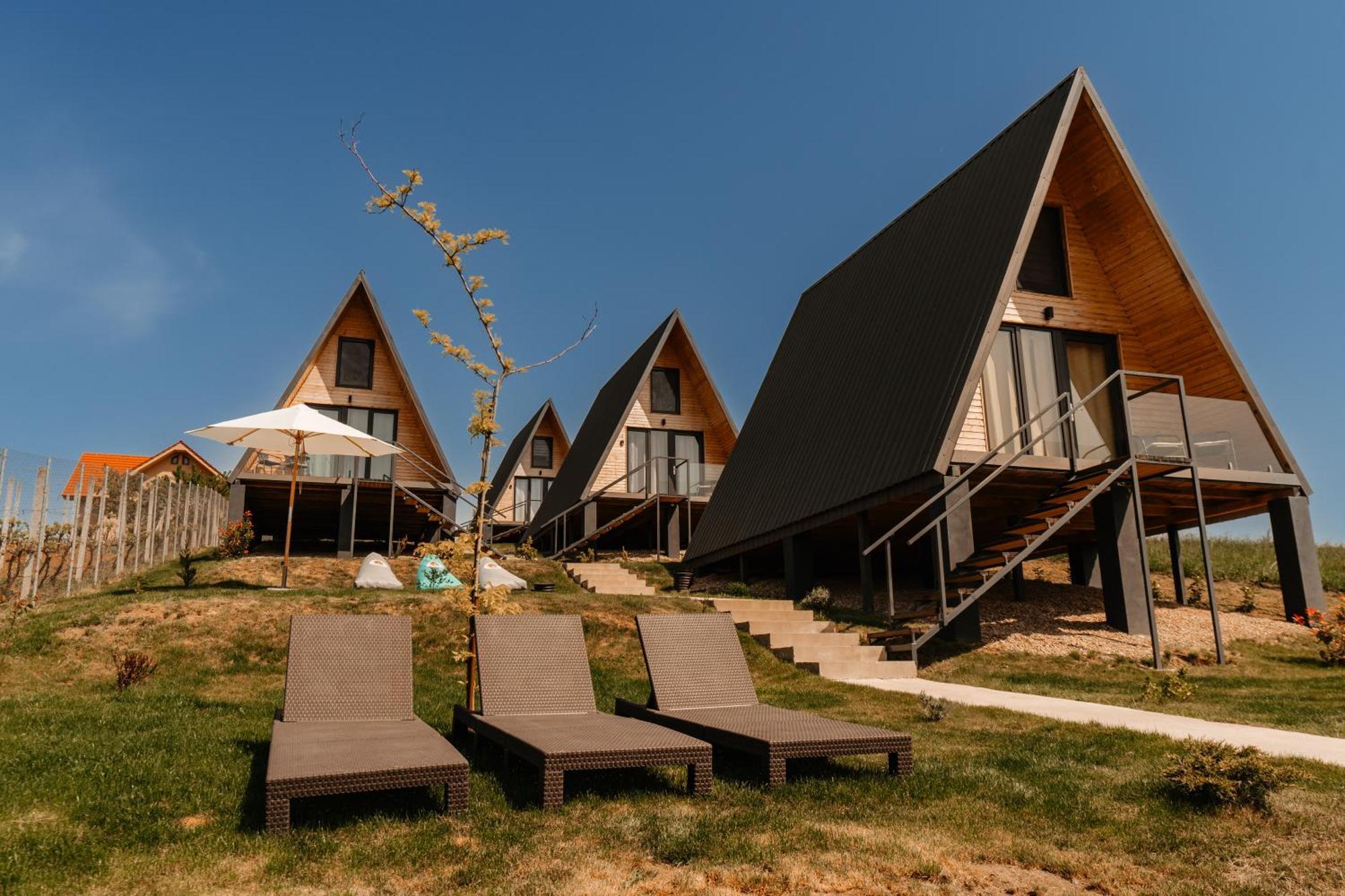 Rontau Cavo Village- Cabins Rental Baile 1 Mai מראה חיצוני תמונה