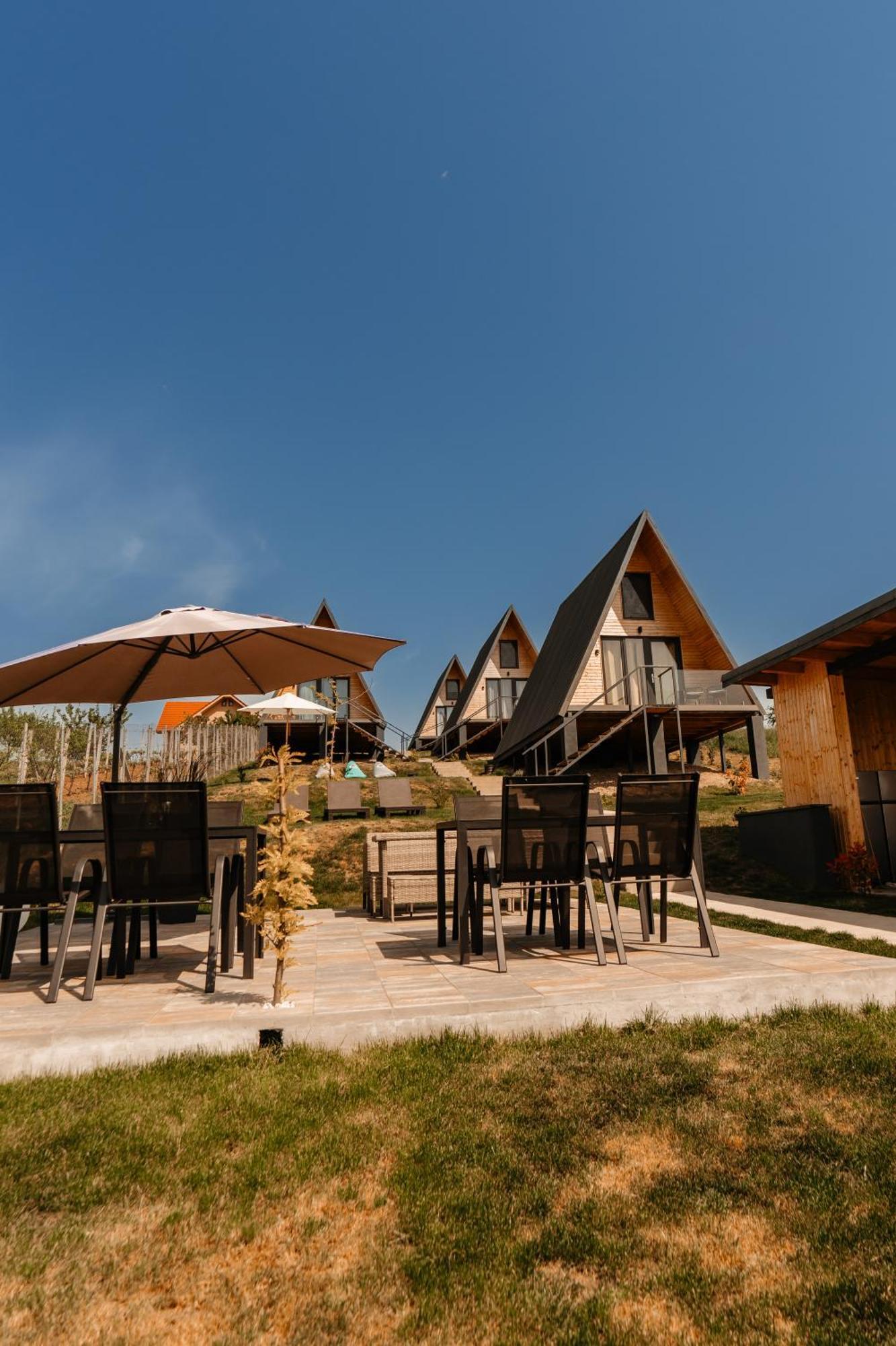 Rontau Cavo Village- Cabins Rental Baile 1 Mai מראה חיצוני תמונה