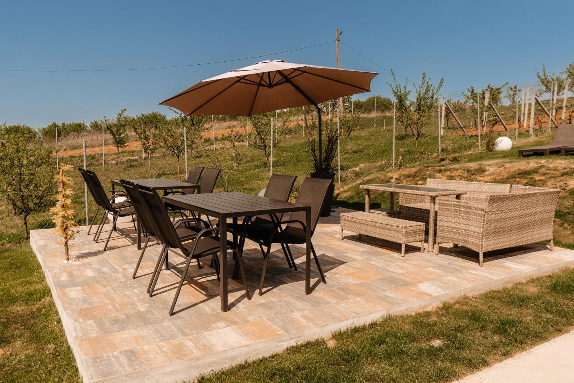 Rontau Cavo Village- Cabins Rental Baile 1 Mai מראה חיצוני תמונה